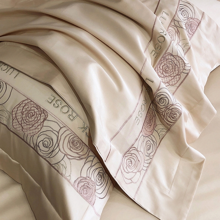 91家纺网 家纺一手货源 找家纺 慕晨家纺 2025新款40s全棉重工刺绣四件套 晨雾花漾 驼