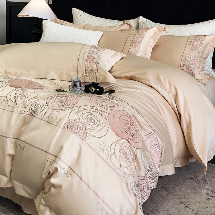 91家纺网 家纺一手货源 找家纺 慕晨家纺 2025新款40s全棉重工刺绣四件套 晨雾花漾 驼