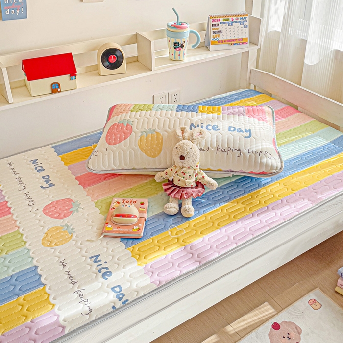 91家纺网 家纺一手货源 找家纺 （总）富馨莱 2025新款A类凉感丝空气纤维凉席学生款