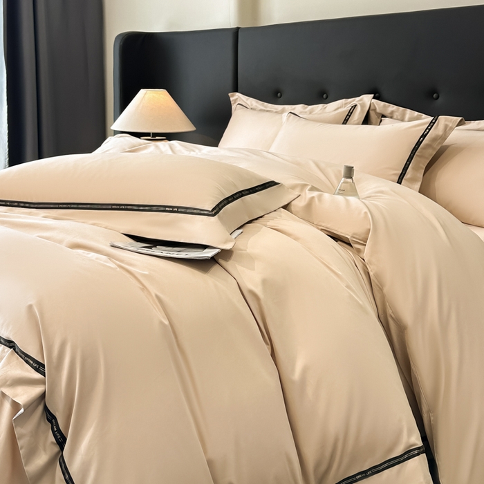 91家纺网 家纺一手货源 找家纺 魅都 2025新款100支长绒棉简约织带轻奢风四件套-罗伊 香槟金