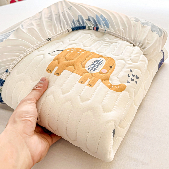 91家纺网 家纺一手货源 找家纺 富馨莱 2025新款A类凉感丝空气纤维凉席床笠款 可爱小像