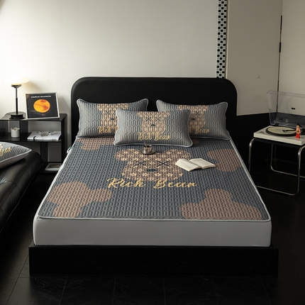 圣比熊 2025新款大版印花纯色0.5乳胶凉席床笠款床裙款凉席三件套 床笠款-暴富熊