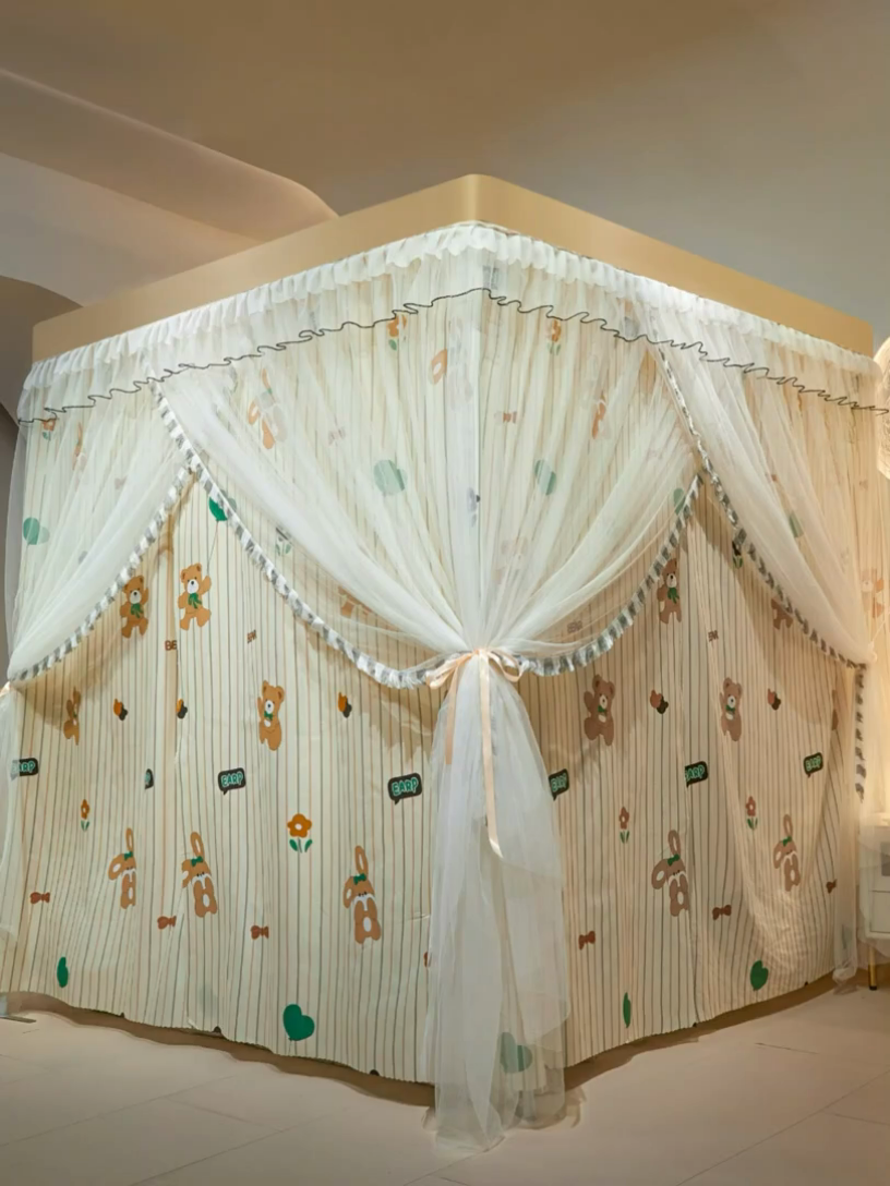 91家纺网 家纺一手货源 找家纺 锦逸家居 2025新款四季款三开门落地床幔蚊帐 幻城-优漫时刻