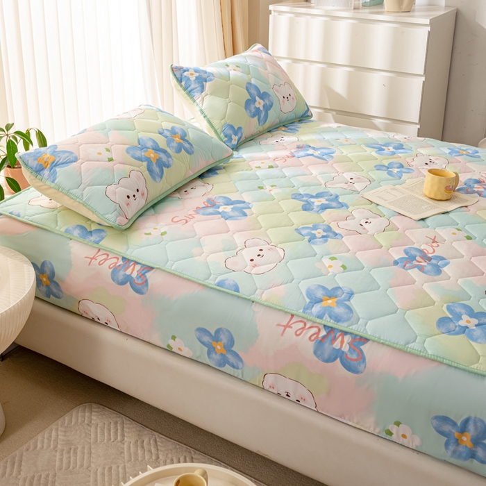 91家纺网 家纺一手货源 找家纺 云玲时尚 2025新款三防磨毛防水夹棉单人枕套 甜蜜Q仔