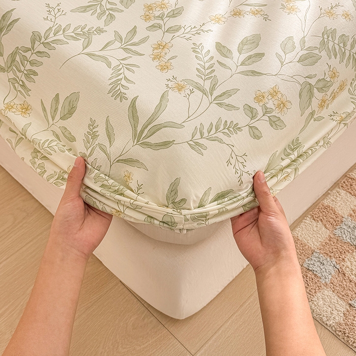 91家纺网 家纺一手货源 找家纺 2025新款12868全棉套件单品系列二单床笠 叶伴花开