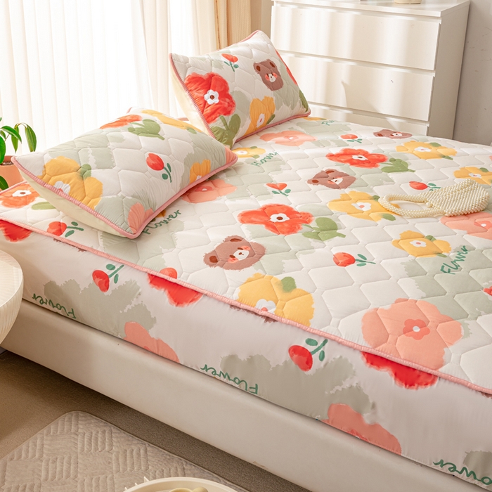 91家纺网 家纺一手货源 找家纺 云玲时尚 2025新款三防磨毛防水夹棉单人枕套 花朵小熊