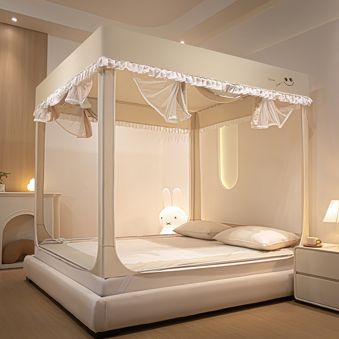 91家纺网 家纺一手货源 找家纺 锦逸家居 2025新款坐床式防摔遮光蚊帐 微笑人生-不遮光