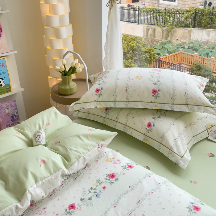 91家纺网 家纺一手货源 找家纺 铭博家纺 新款直播爆款网红全棉四件套13070印花吊边一字绣纯棉被套工艺款 淡雅花资