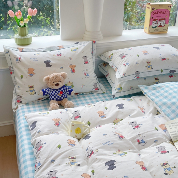 91家纺网 家纺一手货源 找家纺 铭博家纺 新款直播爆款网红全棉四件套13070印花吊边一字绣纯棉被套工艺款 养乐多多