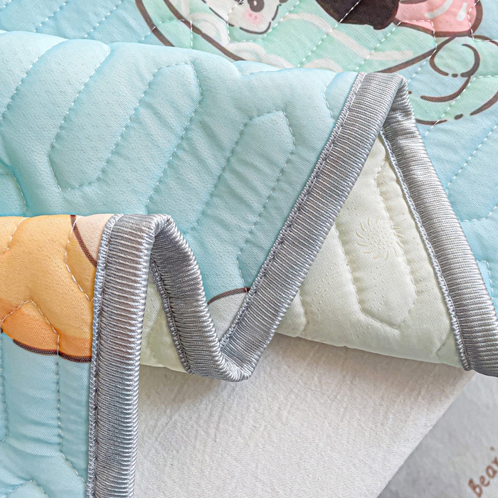 91家纺网 家纺一手货源 找家纺 富馨莱 2025新款A类凉感丝空气纤维凉席学生款 熊猫宝宝