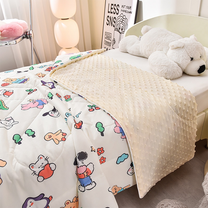 91家纺网 家纺一手货源 找家纺 嗨生活_2025年爆款 A类冰豆豆凉感丝被 儿童夏被 幼儿园被 直播 团购首选_1477 小伙伴