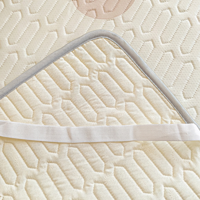 91家纺网 家纺一手货源 找家纺 富馨莱 2025新款A类凉感丝空气纤维凉席学生款 小熊仔