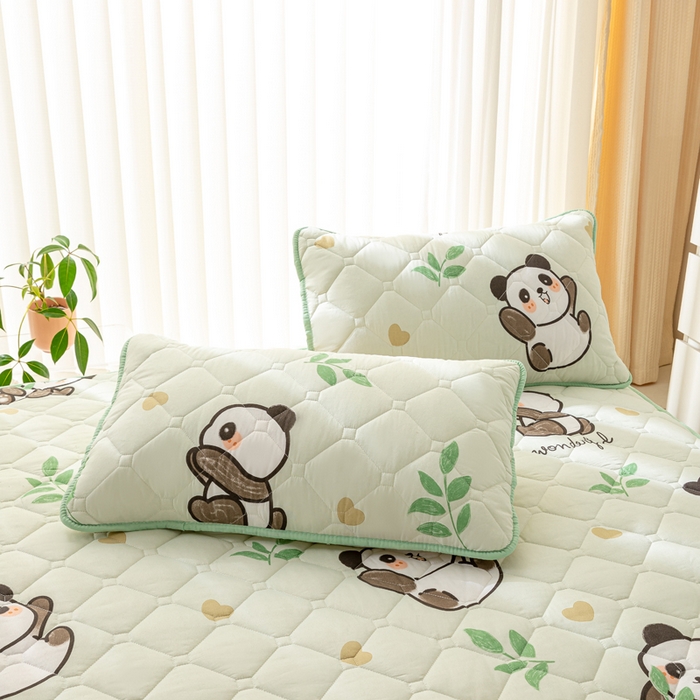 91家纺网 家纺一手货源 找家纺 云玲时尚 2025新款三防磨毛防水夹棉单人枕套 幸福熊猫