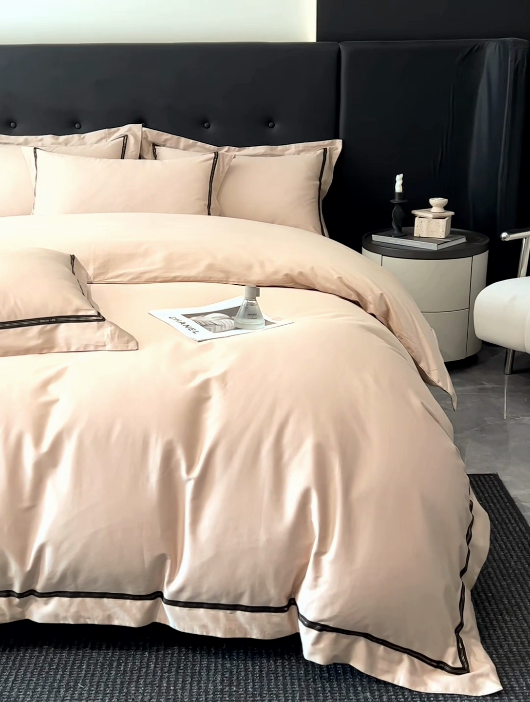 91家纺网 家纺一手货源 找家纺 魅都 2025新款100支长绒棉简约织带轻奢风四件套-罗伊 香槟金