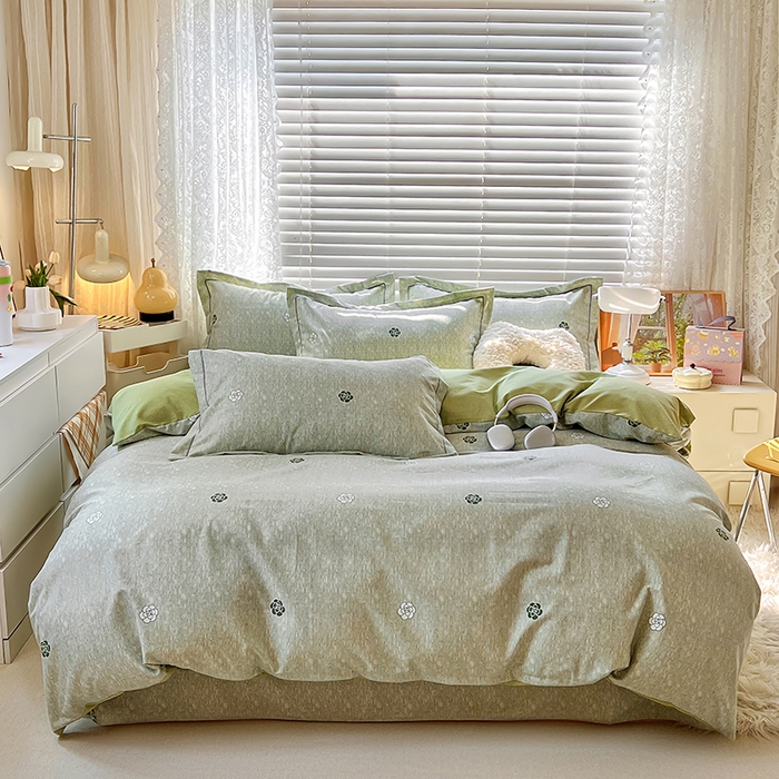 91家纺网 家纺一手货源 找家纺 简约 2025新款全棉四件套活性生态磨毛四件套 山茶诗篇-绿