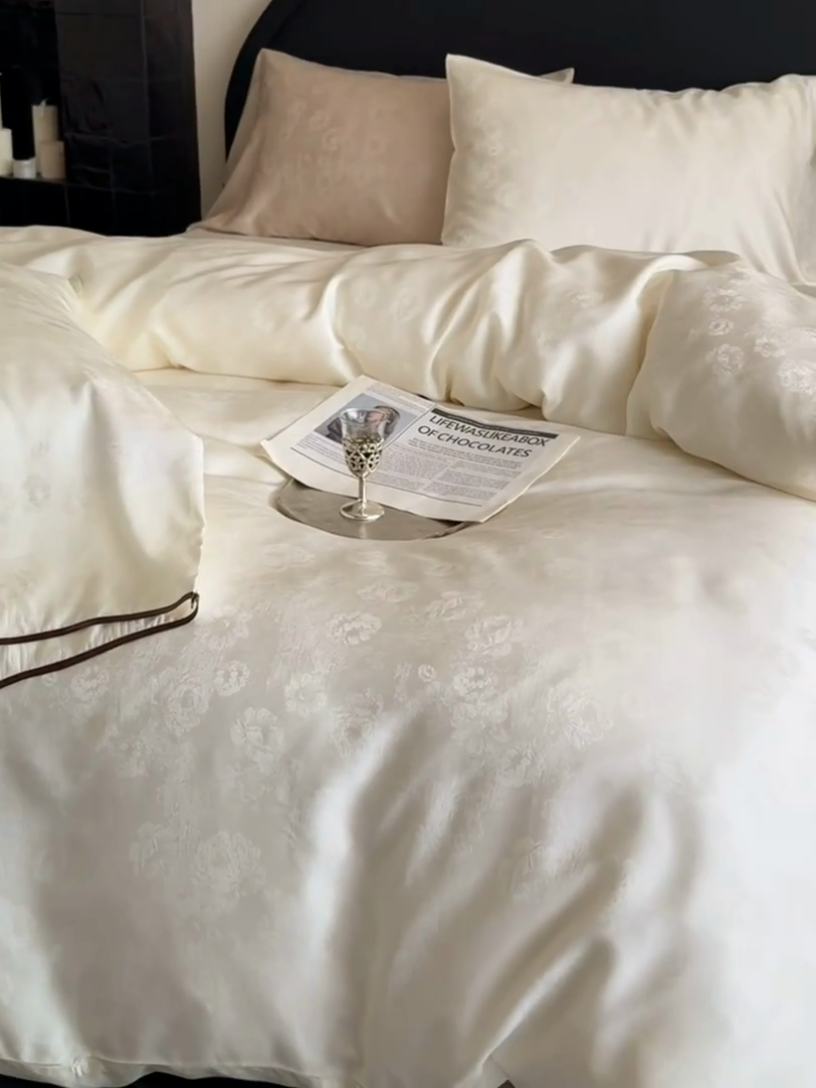 91家纺网 家纺一手货源 找家纺 （总）鹿班家居 2025夏季60S莱赛尔提花系列漫月白茶四件套【标准会员-20】