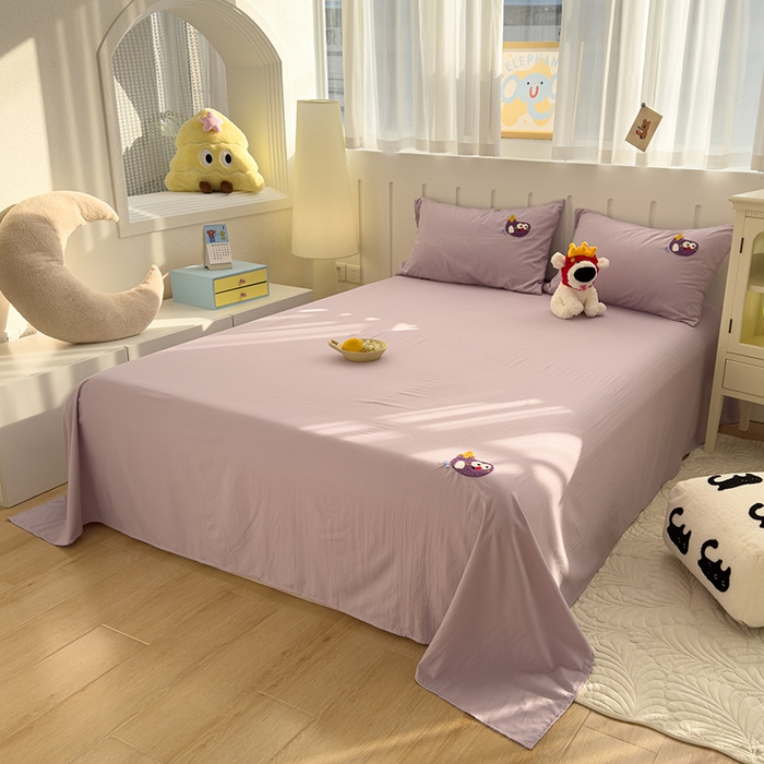 91家纺网 家纺一手货源 找家纺 曼谷家纺 2025新款软糯毛巾绣水洗棉床单床笠枕套纯色床单床笠枕套单品 茄子-紫色