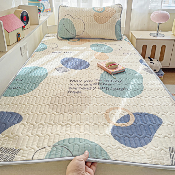 91家纺网 家纺一手货源 找家纺 富馨莱 2025新款A类凉感丝空气纤维凉席学生款 幻影