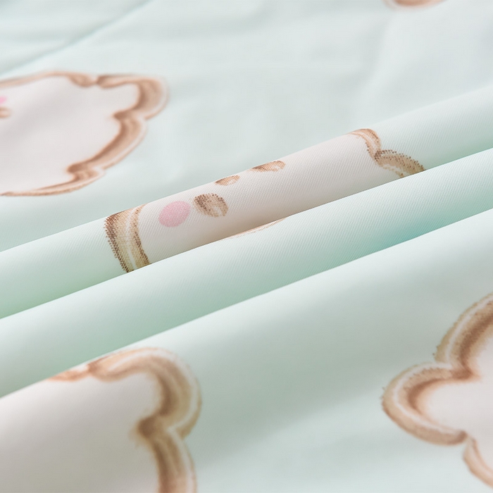 91家纺网 家纺一手货源 找家纺 嗨生活_2025年爆款 A类冰豆豆凉感丝被 儿童夏被 幼儿园被 直播 团购首选_1477 领结小熊