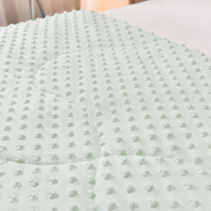 91家纺网 家纺一手货源 找家纺 嗨生活_2025年爆款 A类冰豆豆凉感丝被 儿童夏被 幼儿园被 直播 团购首选_1477 涂鸦乐园