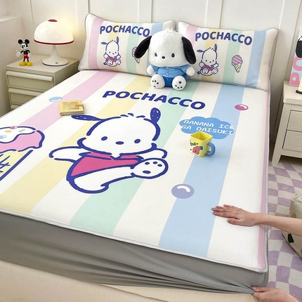 91家纺网 家纺一手货源 找家纺 米帛家纺 2025新款大版三丽鸥碳光冰丝软凉席床笠款 彩虹帕恰狗