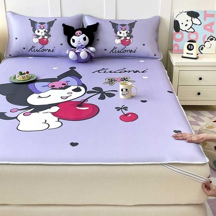 91家纺网 家纺一手货源 找家纺 米帛家纺 2025新款大版三丽鸥碳光冰丝软凉席绑带款 樱桃酷洛米