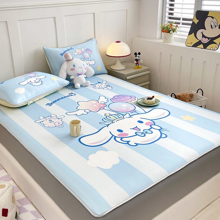 91家纺网 家纺一手货源 找家纺 米帛家纺 2025新款大版三丽鸥碳光冰丝软凉席床笠款 气球玉桂狗