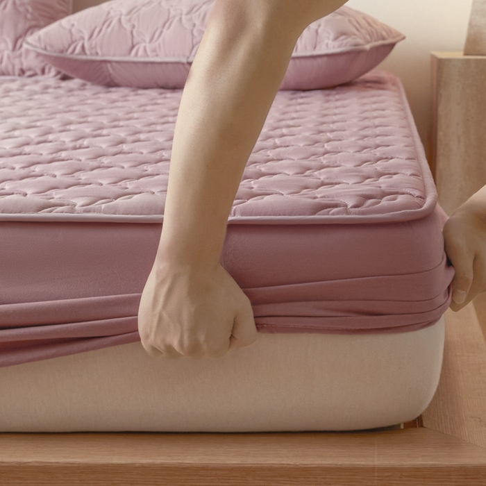 91家纺网 家纺一手货源 找家纺 雪云美2025新款全棉夹棉床笠13372斜纹A类纯棉床罩可定制尺寸-风车款 风车-幸福棕红