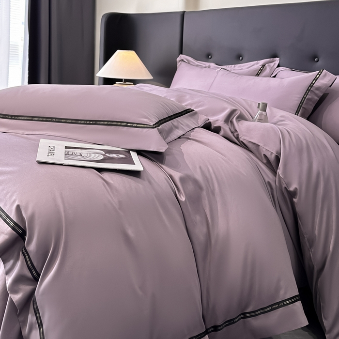 91家纺网 家纺一手货源 找家纺 魅都 2025新款100支长绒棉简约织带轻奢风四件套-罗伊 香芋紫