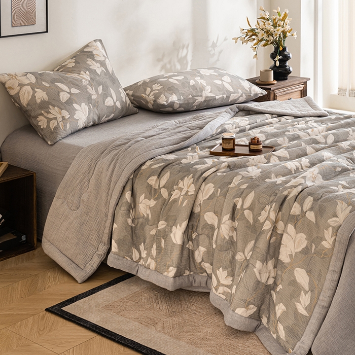 91家纺网 家纺一手货源 找家纺 吾诺 2025新建全棉印花泡泡双层纱大豆夏被子被芯全棉夏被四件套夏凉被空调被 玉兰花开