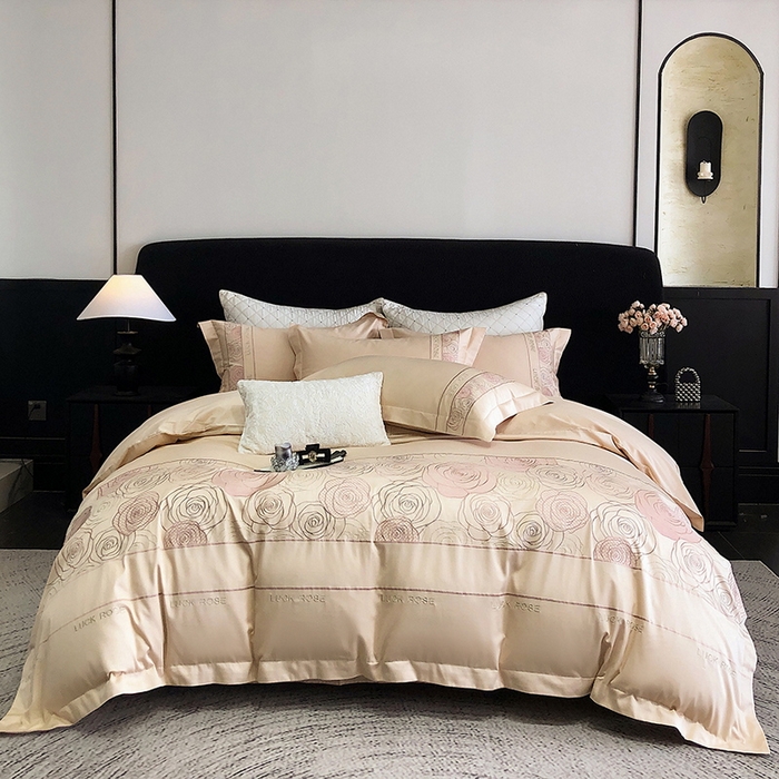 91家纺网 家纺一手货源 找家纺 慕晨家纺 2025新款40s全棉重工刺绣四件套 晨雾花漾 驼