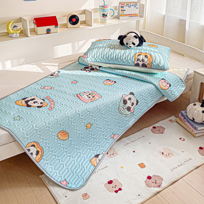 91家纺网 家纺一手货源 找家纺 富馨莱 2025新款A类凉感丝空气纤维凉席学生款 熊猫宝宝