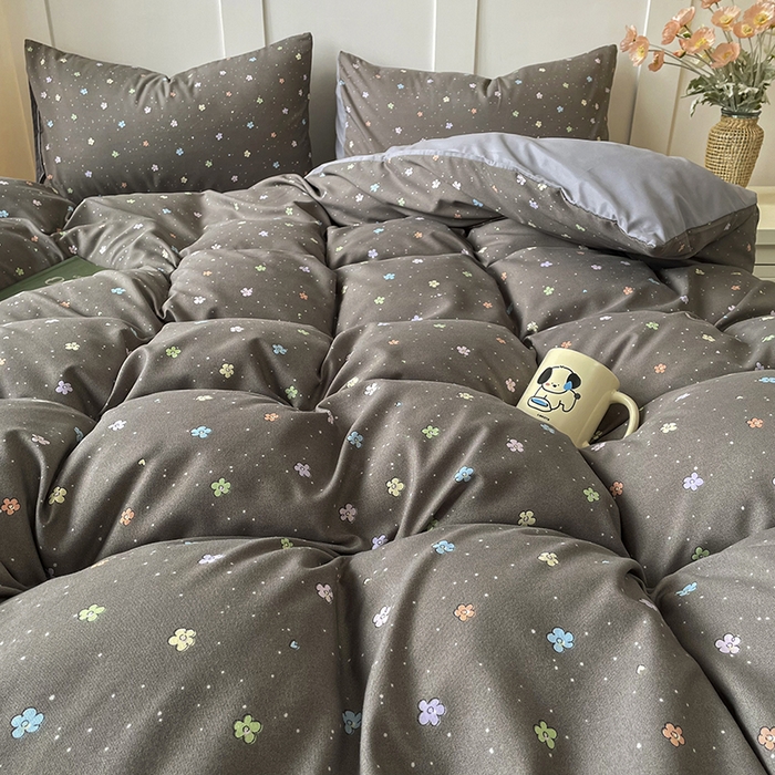 91家纺网 家纺一手货源 找家纺 汣沐生活 2025新款针织棉印花款四件套 浆果-灰