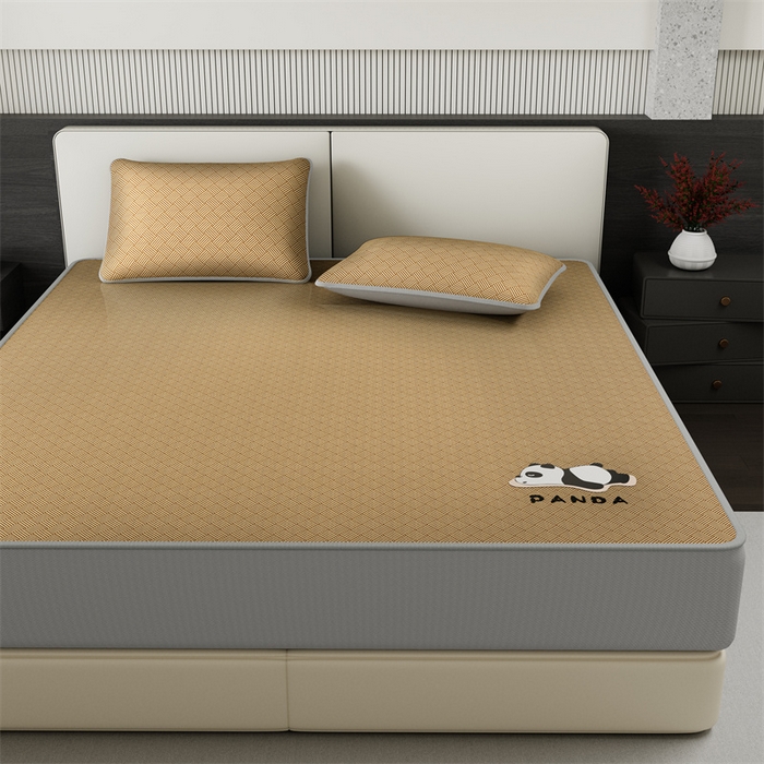 91家纺网 家纺一手货源 找家纺 叠派家纺  2025新款5A抗菌A类冰丝凉席-饼干花熊猫款 床笠-熊猫-棕色