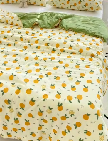 91家纺网 家纺一手货源 找家纺 太阳树家纺 2025新款A类母婴级双层纱大豆被大豆纤维夏被 小橘子