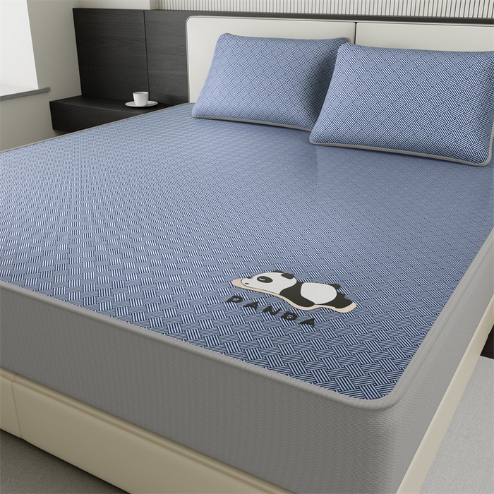 91家纺网 家纺一手货源 找家纺 叠派家纺  2025新款5A抗菌A类冰丝凉席-饼干花熊猫款 床笠-熊猫-蓝色