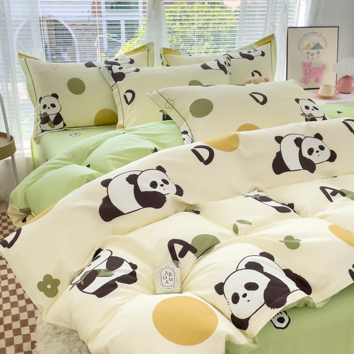 91家纺网 家纺一手货源 找家纺 铭博家纺 新款直播爆款网红全棉四件套13070印花吊边一字绣纯棉被套工艺款 呆萌熊猫
