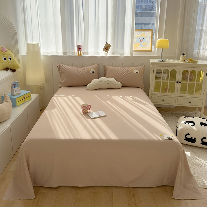 91家纺网 家纺一手货源 找家纺 曼谷家纺 2025新款软糯毛巾绣水洗棉床单床笠枕套纯色床单床笠枕套单品 小白云-奶茶