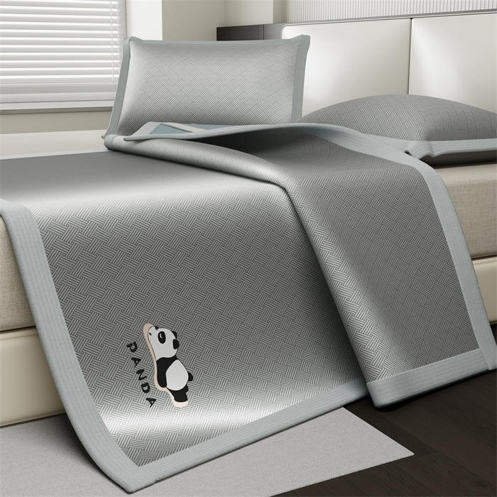 91家纺网 家纺一手货源 找家纺 叠派家纺  2025新款5A抗菌A类冰丝凉席-饼干花熊猫款 熊猫-灰色