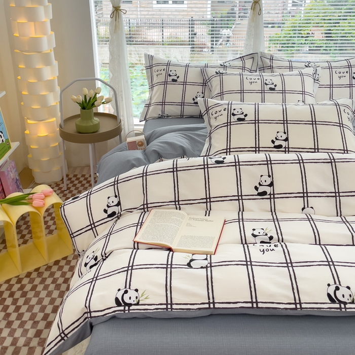 91家纺网 家纺一手货源 找家纺 铭博家纺 新款直播爆款网红全棉四件套13070印花吊边一字绣纯棉被套工艺款 趣味熊猫