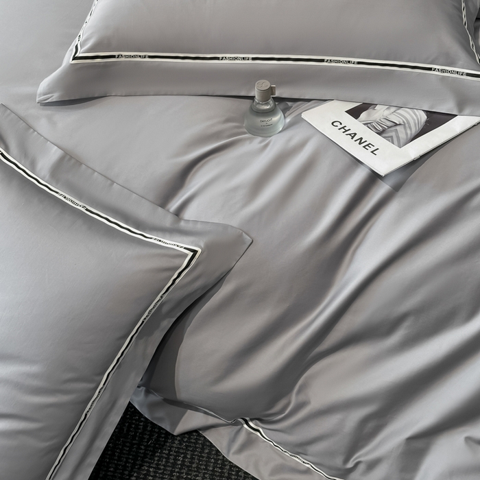 91家纺网 家纺一手货源 找家纺 魅都 2025新款100支长绒棉简约织带轻奢风四件套-罗伊 浅灰