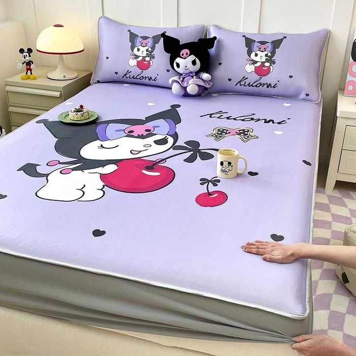 91家纺网 家纺一手货源 找家纺 米帛家纺 2025新款大版三丽鸥碳光冰丝软凉席床笠款 樱桃酷洛米