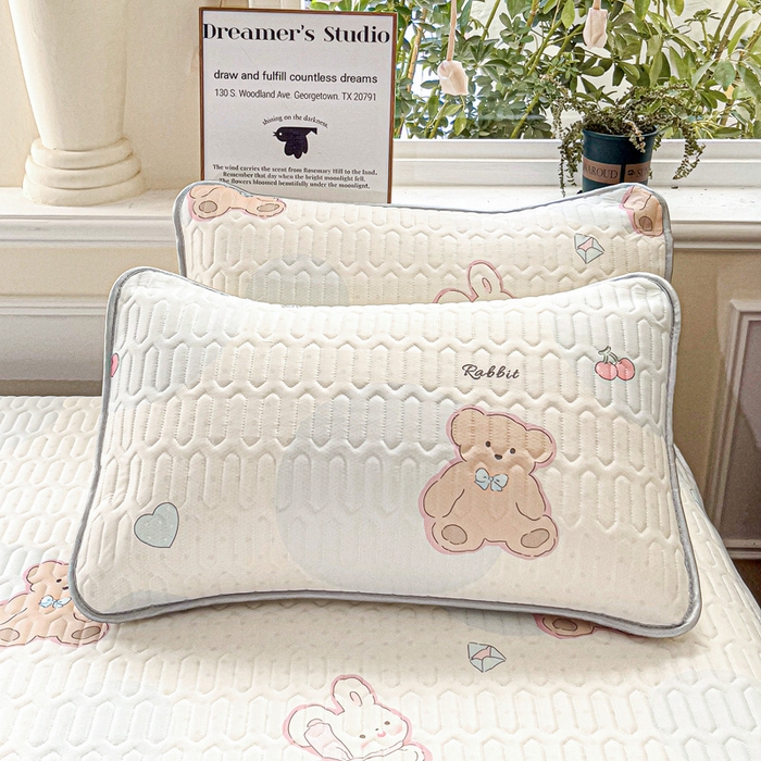 91家纺网 家纺一手货源 找家纺 富馨莱 2025新款A类凉感丝空气纤维凉席床笠款 蝴蝶结小兔