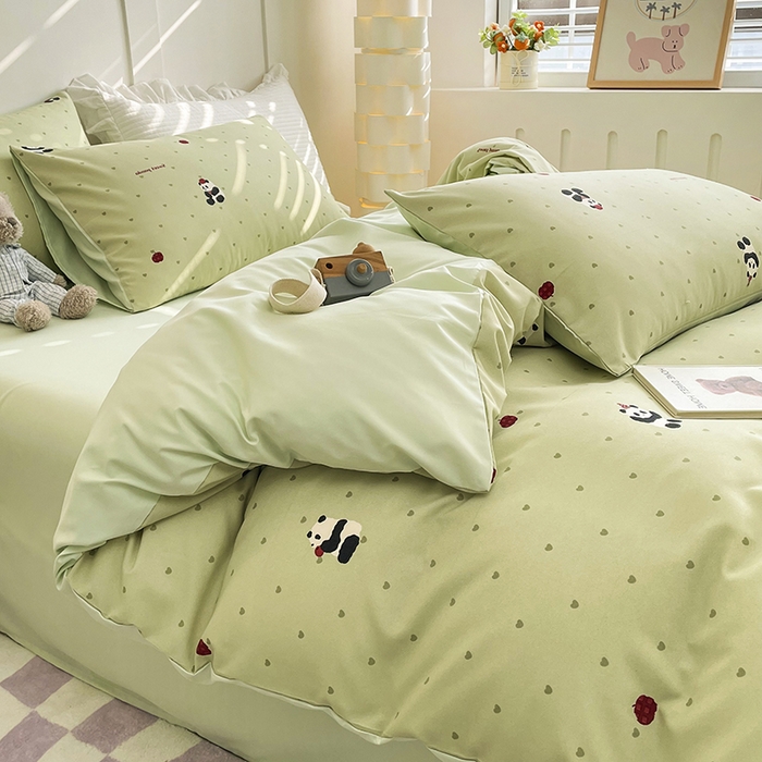 91家纺网 家纺一手货源 找家纺 汣沐生活 2025新款针织棉印花款四件套 熊猫滚滚-绿