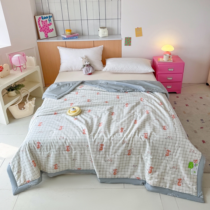 91家纺网 家纺一手货源 找家纺 宜梦家居【需要买家秀请联系老板】 2025新款双面纯棉夏被夏凉被系列 花海丛兔