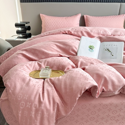 91家纺网 家纺一手货源 找家纺 （总）云玲时尚 2025新款大牌风60S提花纯色轻奢贡缎水洗真丝单品被套