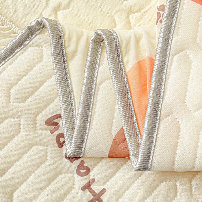 91家纺网 家纺一手货源 找家纺 富馨莱 2025新款A类凉感丝空气纤维凉席床笠款 点点熊宝