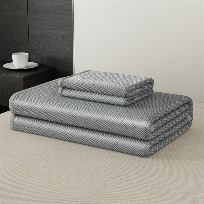 91家纺网 家纺一手货源 找家纺 叠派家纺  2025新款5A抗菌A类冰丝凉席-饼干花熊猫款 床笠-熊猫-灰色