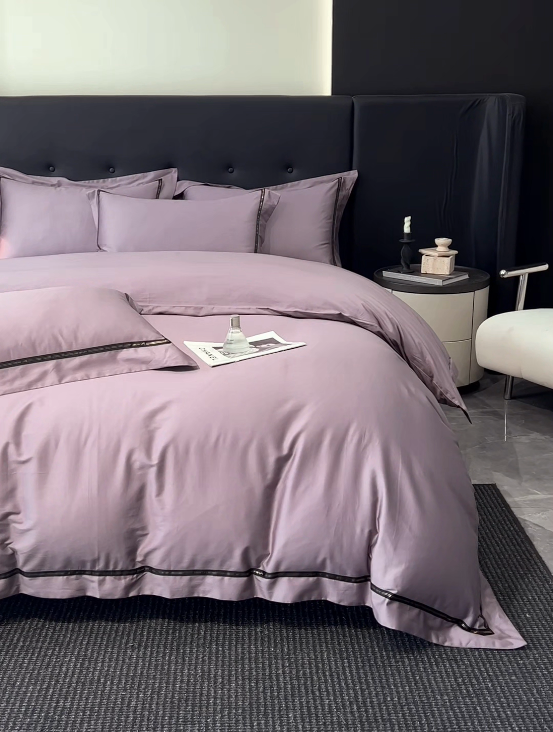 91家纺网 家纺一手货源 找家纺 魅都 2025新款100支长绒棉简约织带轻奢风四件套-罗伊 香芋紫