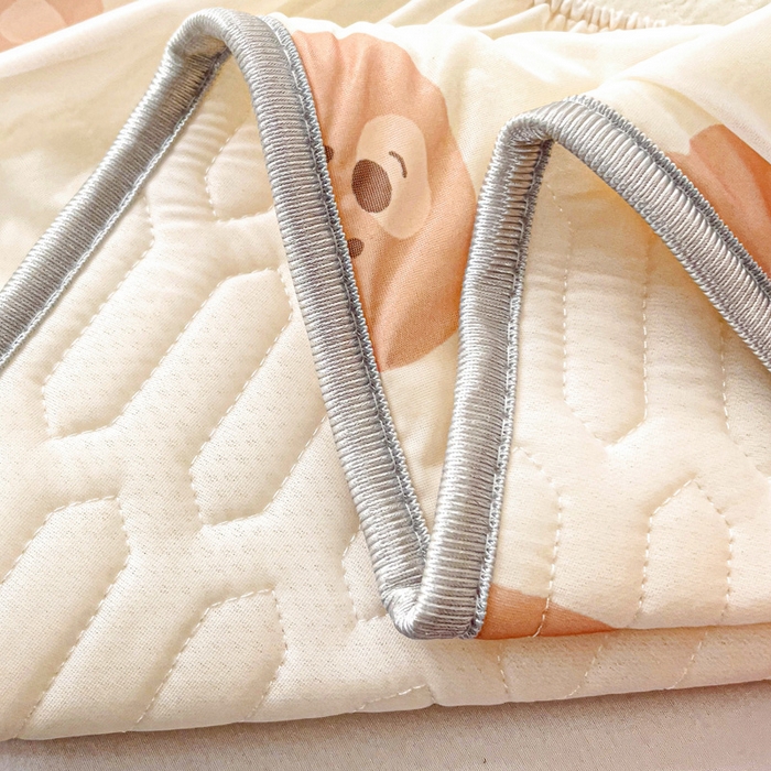 91家纺网 家纺一手货源 找家纺 富馨莱 2025新款A类凉感丝空气纤维凉席床笠款 小熊仔